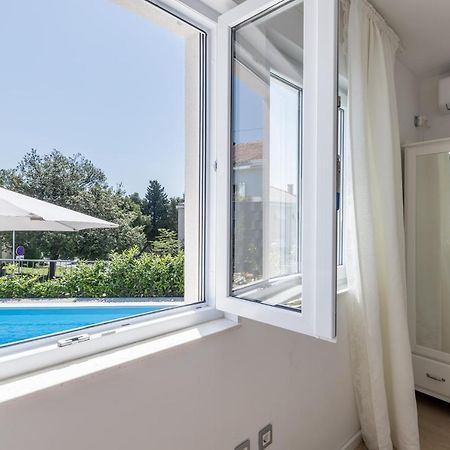 Villa Katess With Heated Pool Split Eksteriør billede